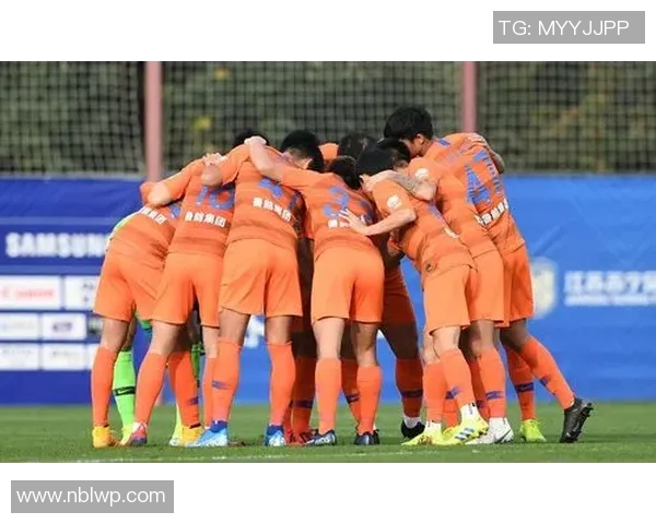 小将09对阵鲁能展现青春风采力争在赛场上书写辉煌篇章